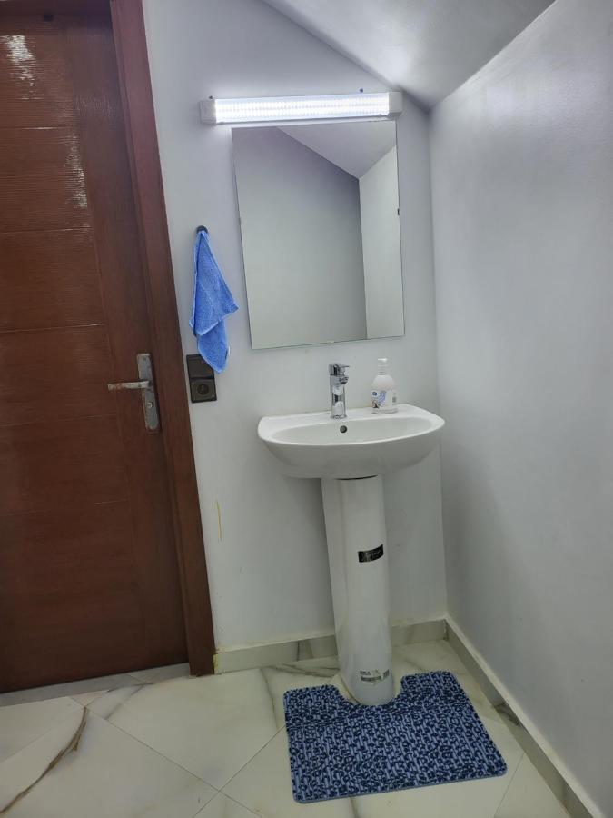 Duplex+2 Salles De Bain A 5 Min De L'aeroport Appartement *